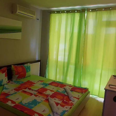 Lux Apartament Stoyanovi *