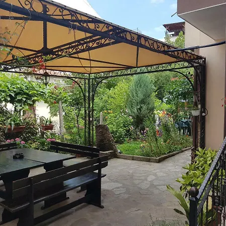 Lux Apartament Stoyanovi *